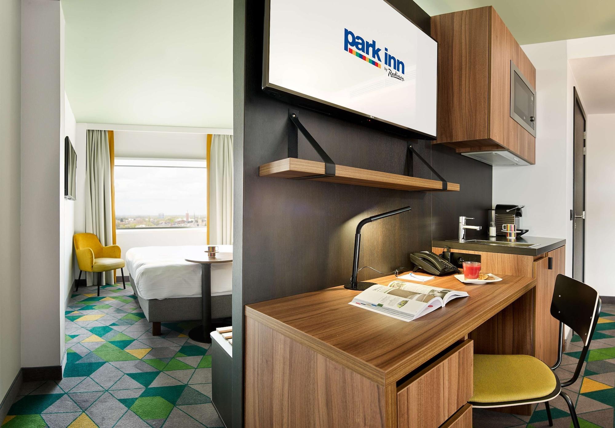Park Inn By Radisson Άσσελτ Εξωτερικό φωτογραφία
