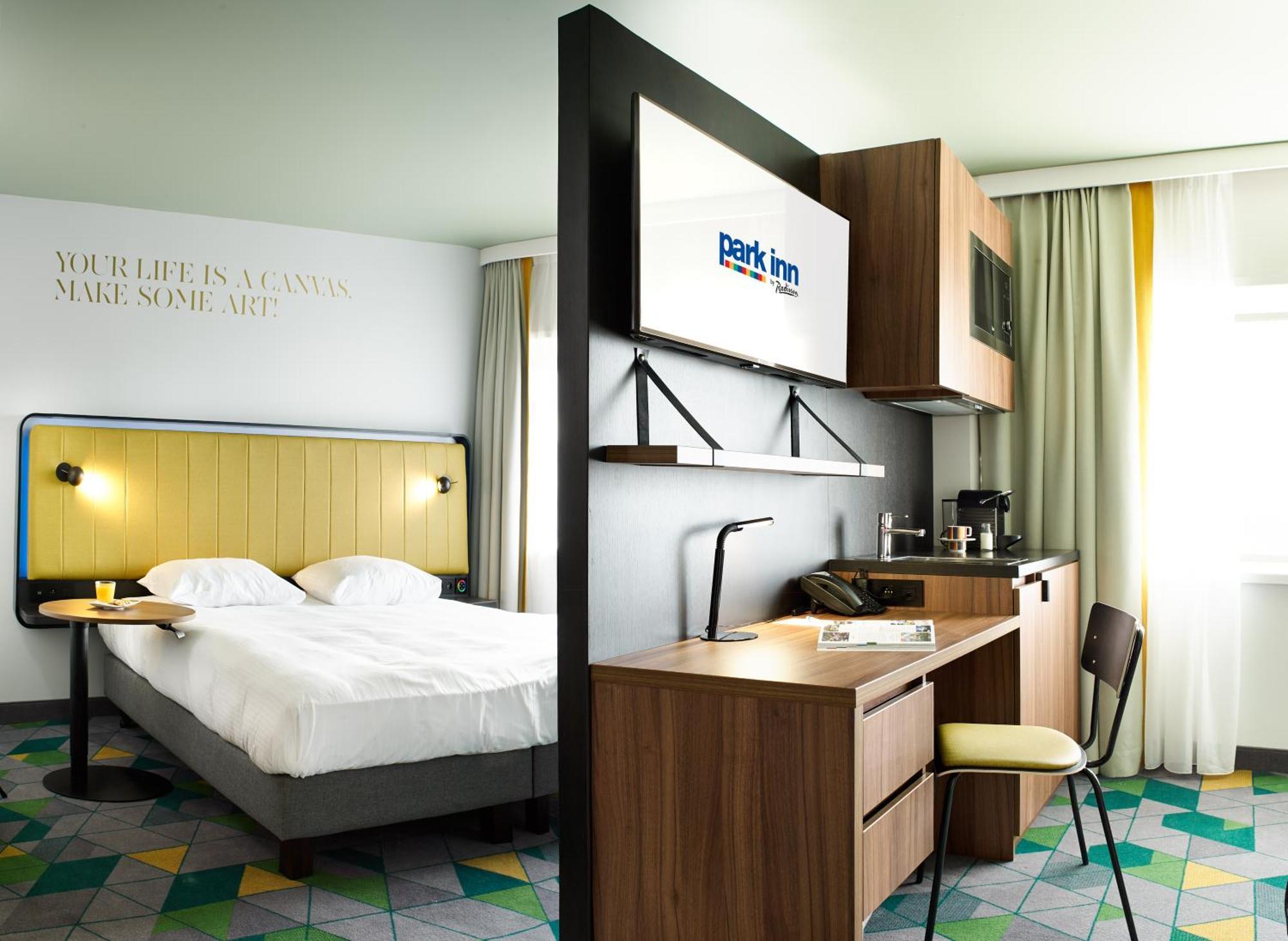 Park Inn By Radisson Άσσελτ Εξωτερικό φωτογραφία