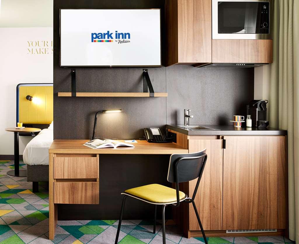 Park Inn By Radisson Άσσελτ Δωμάτιο φωτογραφία