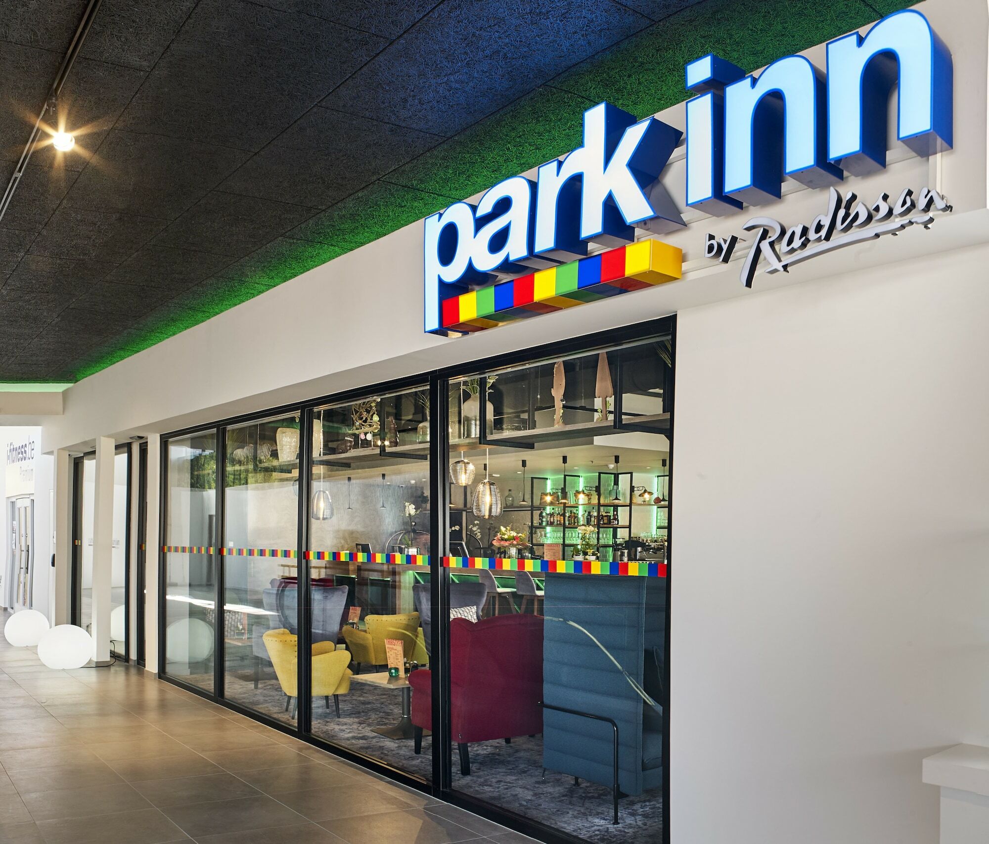 Park Inn By Radisson Άσσελτ Εξωτερικό φωτογραφία